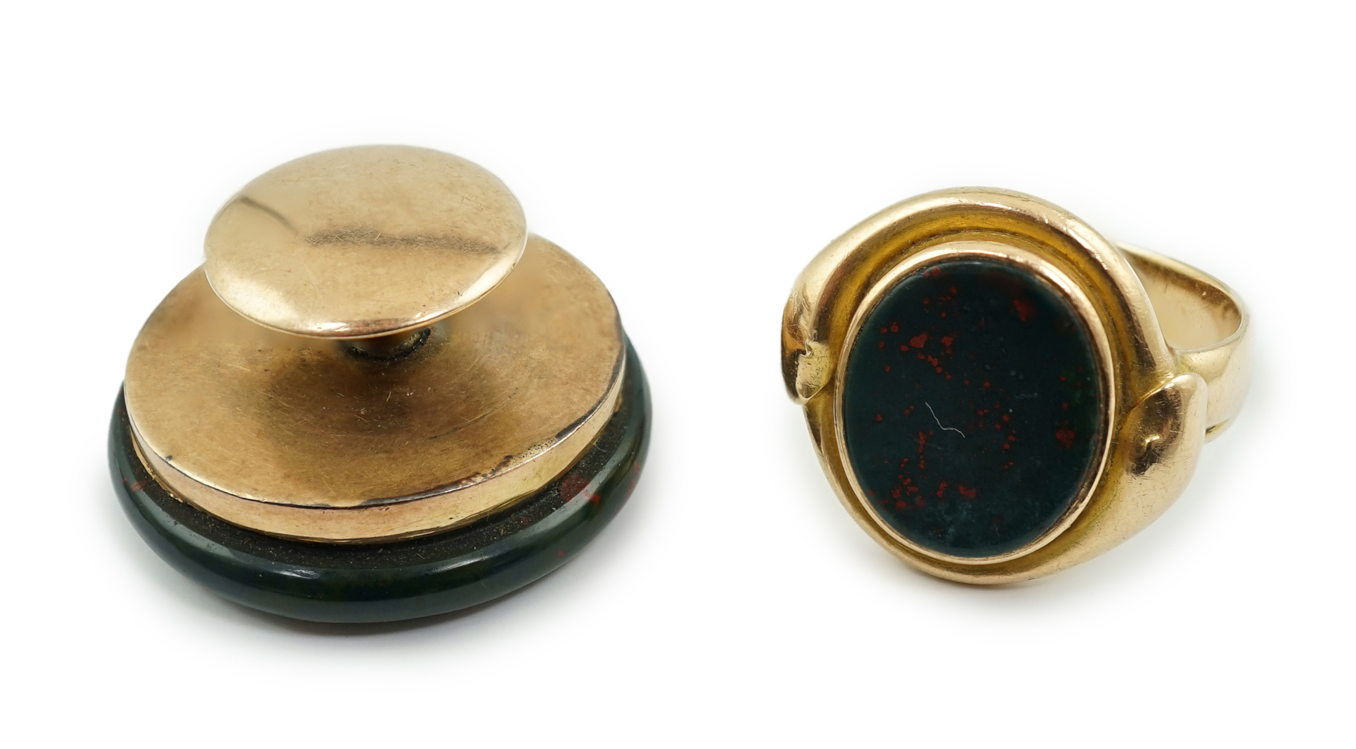 A late Victorian 15ct gold and bloodstone set oval signet ring together with a gold and bloodstone set large dress stud